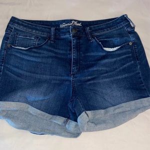 Universal Thread Cuffed Jean Shorts sz 16